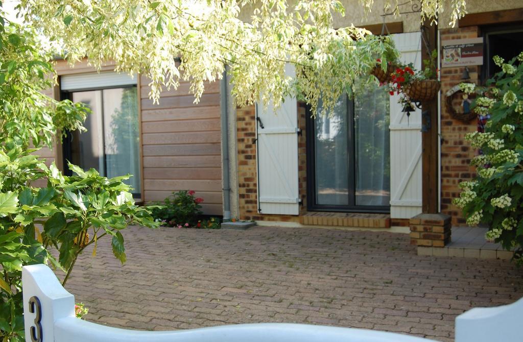 Couette Et Cafe Creme Bed and Breakfast Le Coudray Exteriör bild