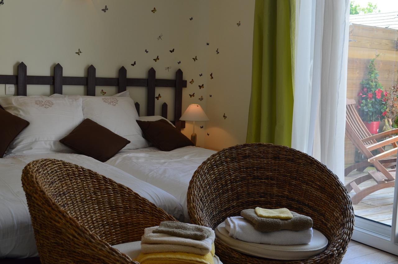 Couette Et Cafe Creme Bed and Breakfast Le Coudray Exteriör bild
